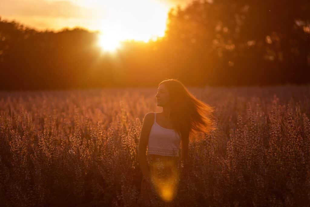 Mujer en la naturaleza